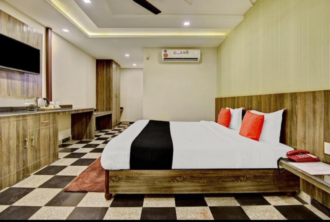 Citi Club Hotel กานปูร์ ภายนอก รูปภาพ