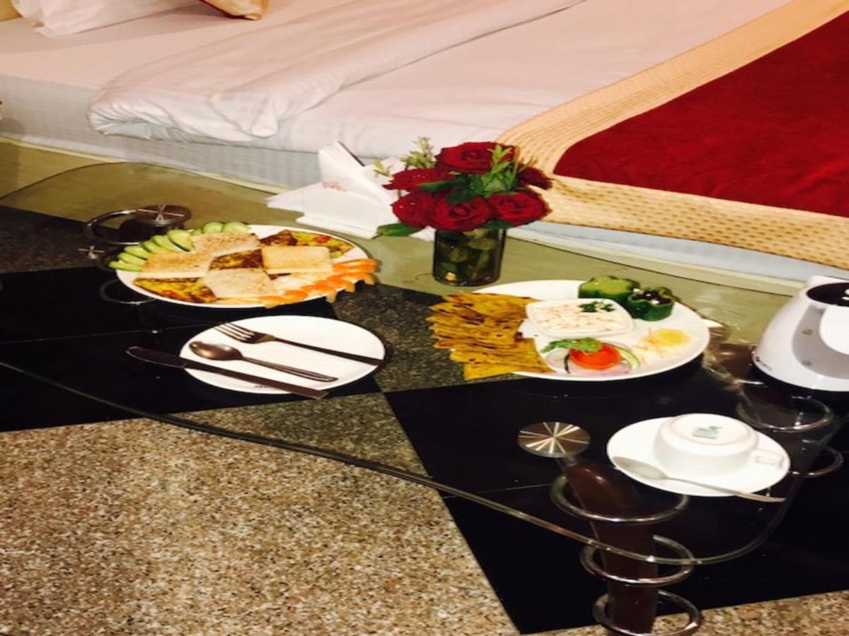 Citi Club Hotel กานปูร์ ภายนอก รูปภาพ